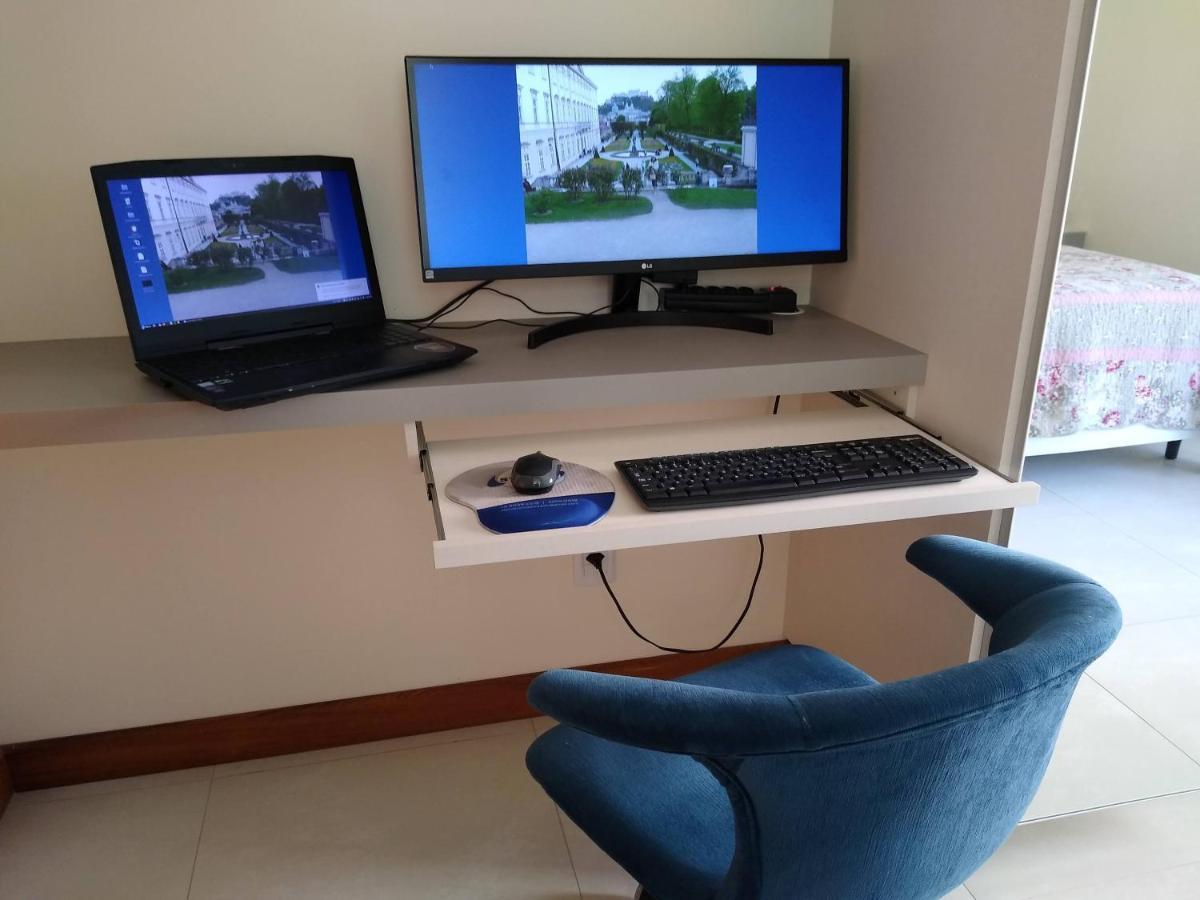 A Beira Mar Completo Com Churrasqueira Apartment Florianopolis